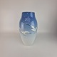 Kinnerup Antik 
& Porcelæn 
præsenterer: 
B&G vase
5243
Måger
25,5 cm