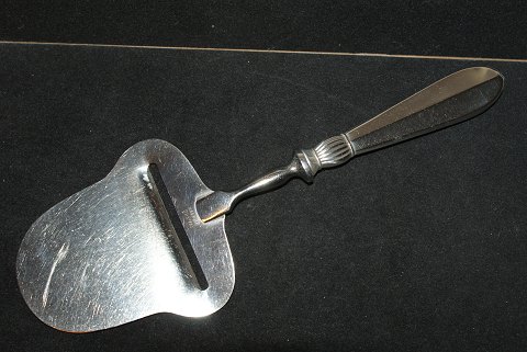 Cheese slicer Gråsten DGS SilverDanish goldsmiths silverware factory SlagelseLength 21.5 cm.