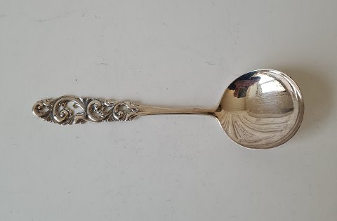 Serving spoon in Norwegian silver by Brødren Mylius - 16 cm.