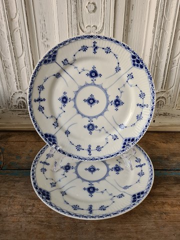 Royal Copenhagen Blue Fluted half-lace full-flat lunch plate No. 578, 22.5 cm. 1923-35