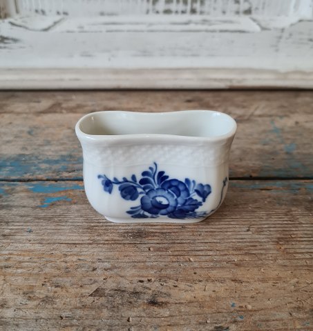 Royal Copenhagen Blue Flower cigarette cup no. 1801