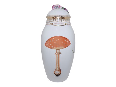 Flora DanicaLidded vase