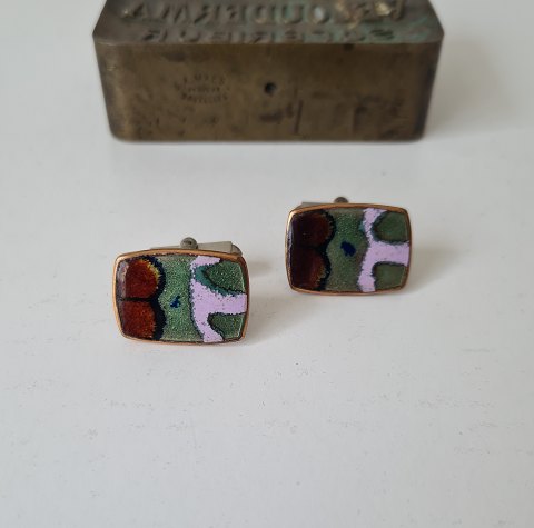 Pair of cufflinks with nice enamel work