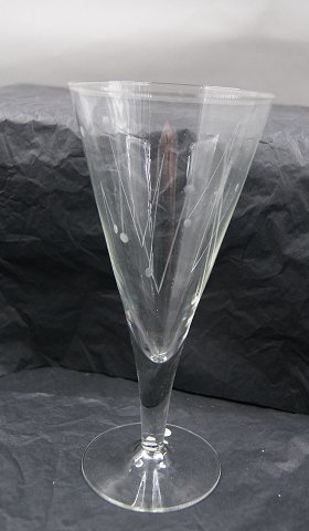 vare nr: 
g-Clausholm rødvin 18,5cm
