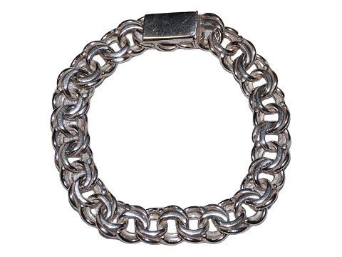 item no: 585097