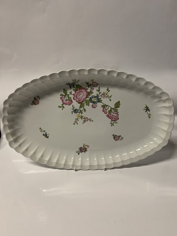 Oval Dish with Flowers.Dimensions: 42 X 26.5 cm.