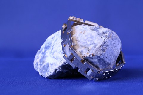 item no: 605358