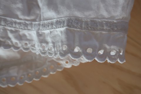 Good old pantalettes Very beautiful and specialIn a good condition