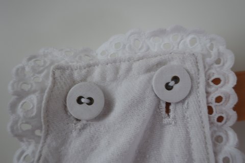 Shift / dress and without sleevesAn antique shift with hand made buttonholes and embroidered hand-made initialsThe antique, Danish linen and fustian is our speciality