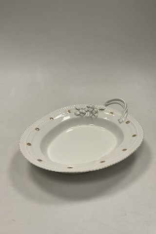 Royal Copenhagen Flora Danica Hvid Bladformet Assiet No. 554 / 3541