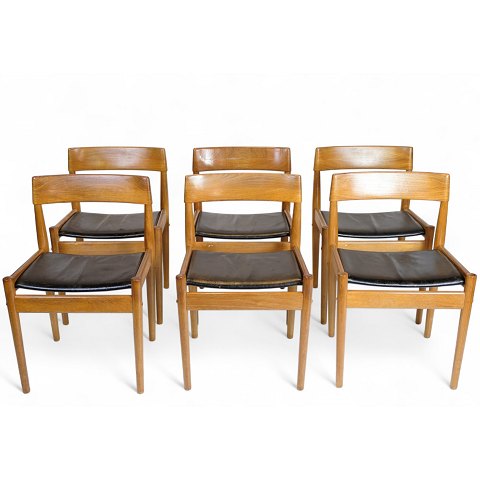 Sæt Af 6 Spisebordsstole - Model P J 3-2 - Teaktræ & Sort Læder - Grete Jalk - 
P. Jeppesen - 1960erne
