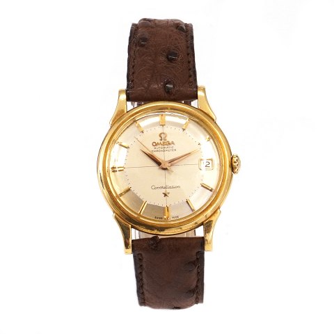 Omega Constellation Pie Pan i 18kt gold with box and papers ref. 14382 82SC sold 01.06 1961. Calibre 561. D: 34mm