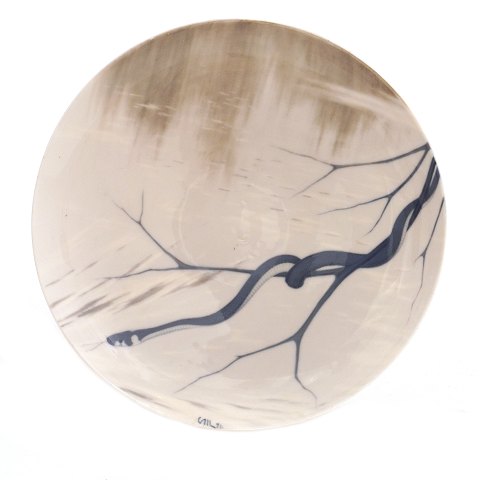Royal Copenhagen unika fad af Carl Mortensen. Signeret og dateret 1891. D: 40cm