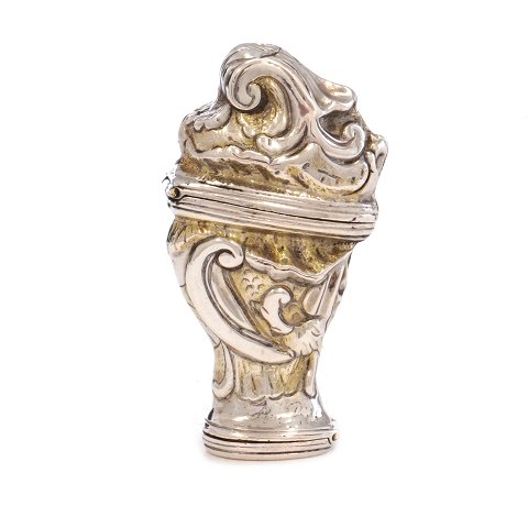 Danish silver vinaigrette by Niels Pedersen Kiærulf, 1750-52, Hjørring. H: 6,5cm