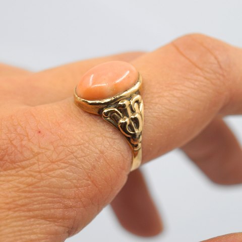 A coral ring in 14k gold