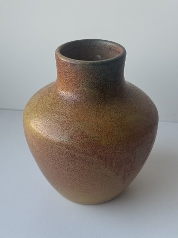 Peter Ipsens Enke vase
