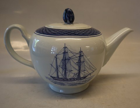 1106-46 Tea Pot  0.9 l   Aluminia Faience Tranquebar Navy # 46