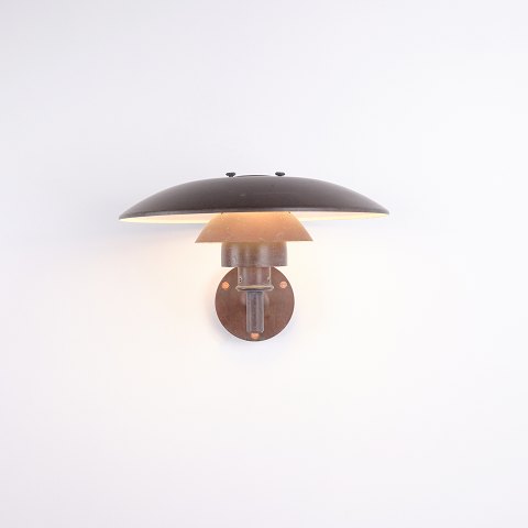 Poul Henningsen