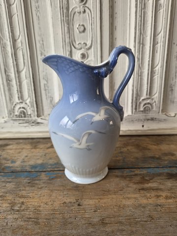 B&G Seagull set without gold rim chocolate pot with lidNo. 190