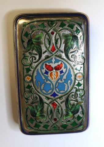 Russisk sølvæske med emalje (84). Længde 10 cm. Bredde 6,0 cm. Produceret 1879