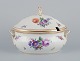 L'Art presents: 
Royal 
Copenhagen 
Saxon Flower, 
lidded soup 
tureen.