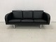 MR Retro Design 
præsenterer: 
JG 3/EJ20 
3 personers 
sofa fra 
Fredericia 
Furniture. 
Nypris 66.596,-