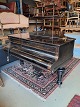 Antik Pjot 
præsenterer: 
Hornung og 
Møller flygel
 Kr. 6500,-