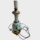 Moster Olga - 
Antik og Design 
presents: 
Older 
table lamp
Glass / brass
*DKK 850