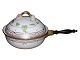 Flora Danica
Round lidded bowl with wooden handle