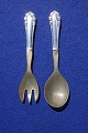 Antikkram 
präsentiert: 
Maiglöckchen 
Georg Jensen 
dänisch 
Silberbesteck, 
2tlg. 
Salatbesteck 
mit Horn