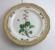 Lundin Antique 
presents: 
Royal 
Copenhagen 
Flora Danica. 
Lunch plate 
with open-work 
border. Design 
# 3554. ...