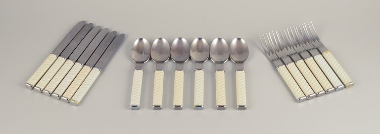 Signe Persson-Melin for Nilsjohan / Gense.A complete six-person "Zig-Zag" dinner cutlery set.