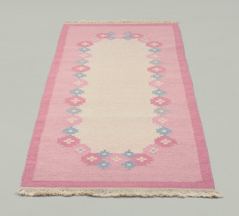 Swedish textile designer.Handwoven runner in pure wool. Rölakan technique.