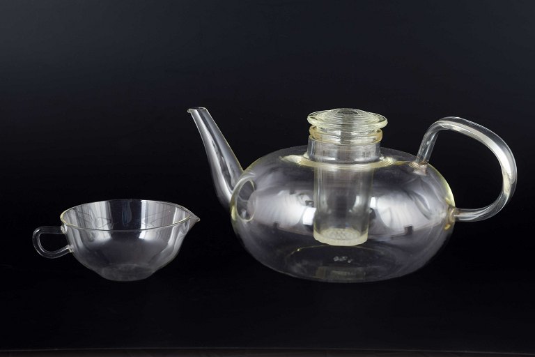 Wilhelm Wagenfeld for Jenaer Glas
Tekande med indsats og flødekande, 1930’erne.