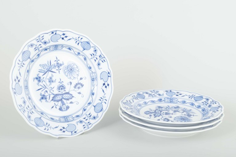 Meissen4 tallerkener, “Løgmønstret”, midten af 1900-tallet.