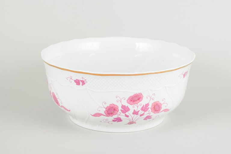 Holloháza, HungaryStor serveringsskål, midt 1900-tallet.