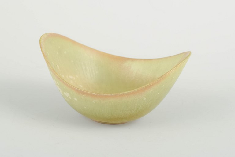 Gunnar Nylund for RörstrandBowl, mid-20th century.