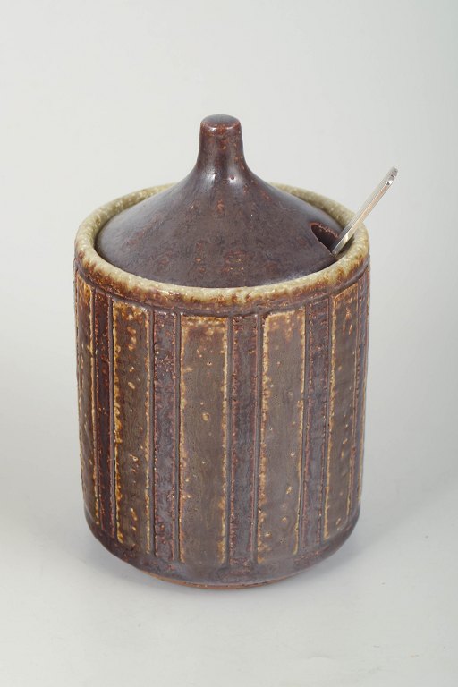 Palshus (Per og Annelise Linnemann-Schmidt)Syltetøjskrukke med ske, 1970’erne.