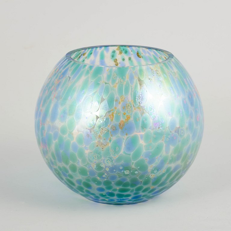 Lötz, Art Nouveau vase.