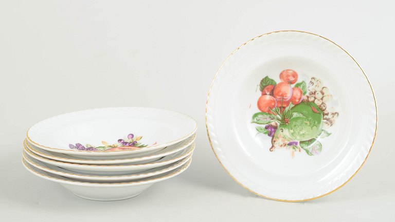 European porcelain maker, set of 6 bowls.