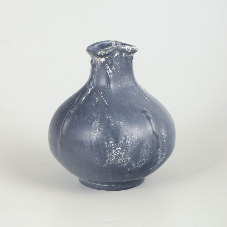 Svend Hammershøi for Kähler, vase with wavy rim and double glaze.
