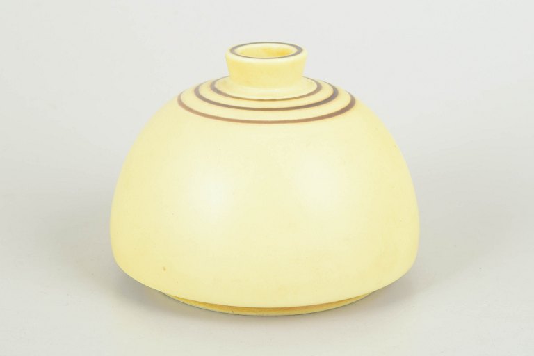 Berndt Friberg, hånddrejet vase.