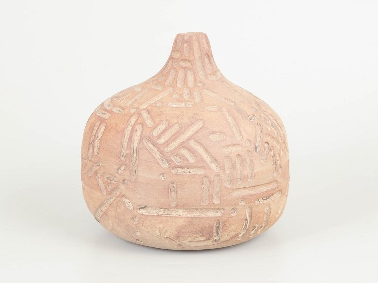 Christina Muff, Danish contemporary ceramicist (b. 1971). One of a kind, hand modeled, vessel.