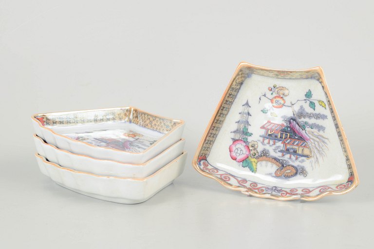 Rörstrand Japan, sæt af fire fade.