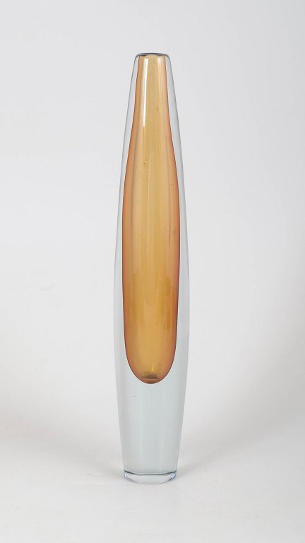 Vicke Lindstrand for Kosta Boda, kunstglasvase.